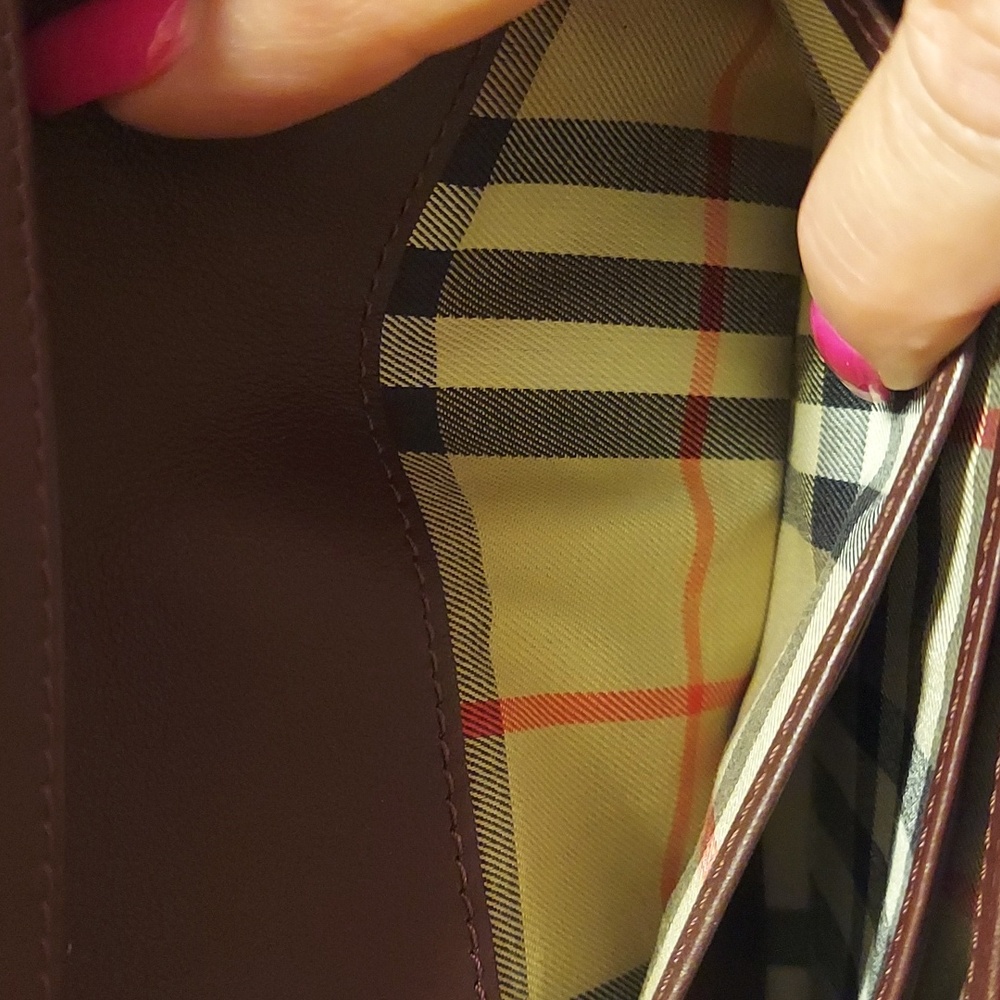 Authentic Burberry Red Leather Long Wallet.  EUC - Picture 8 of 13